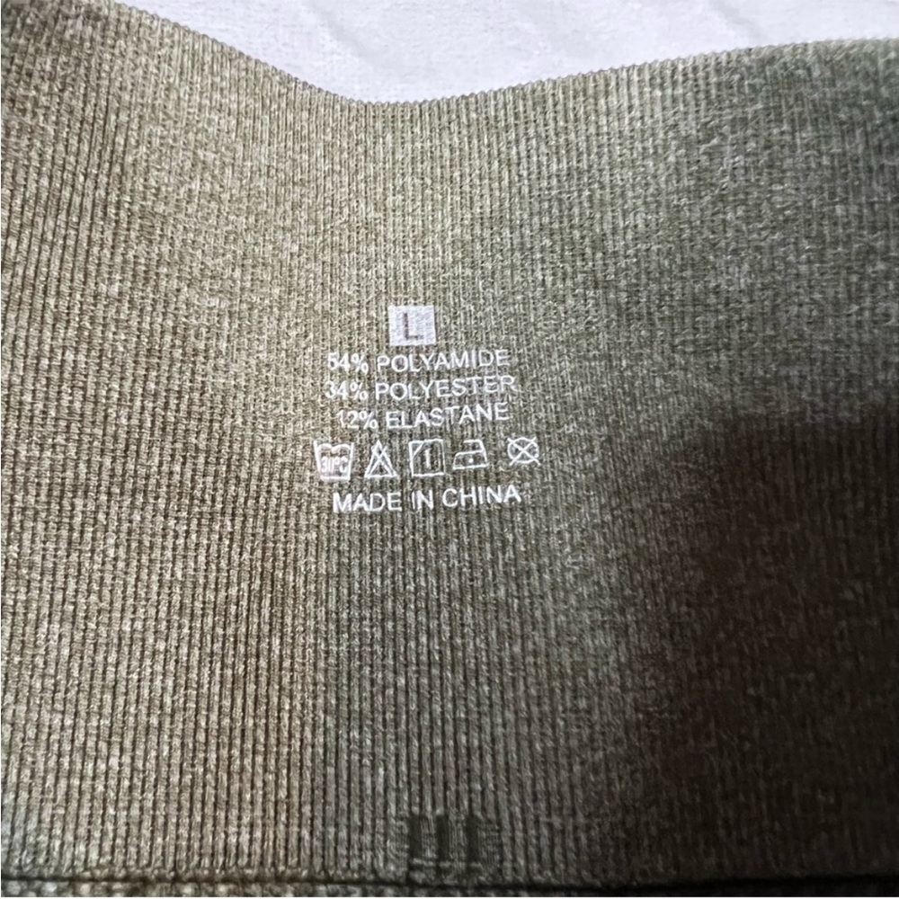 SHEIN Olive Green Leggings and Sports Bra Set - Picture 12 of 15